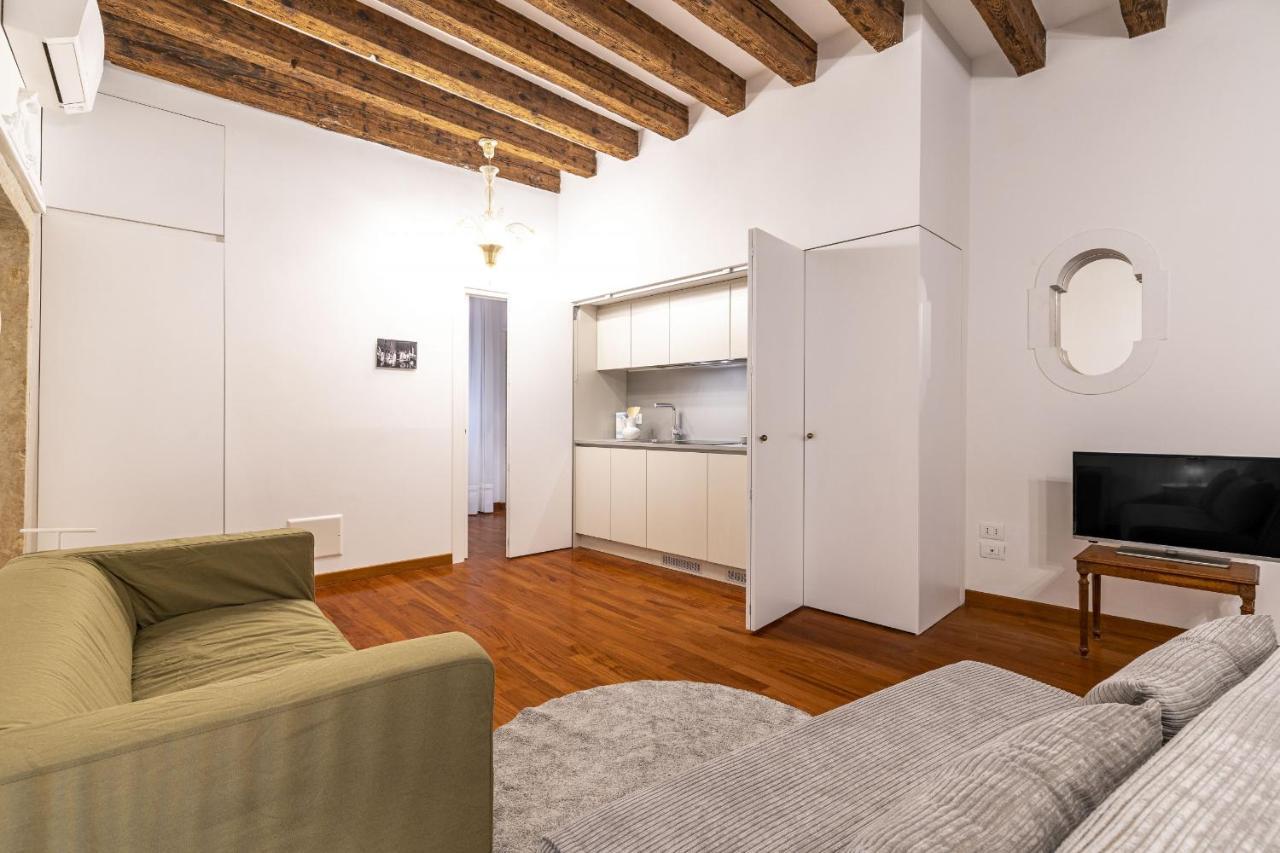 Ca' Della Commedia - San Marco By Wonderful Italy Apartman Velence Kültér fotó