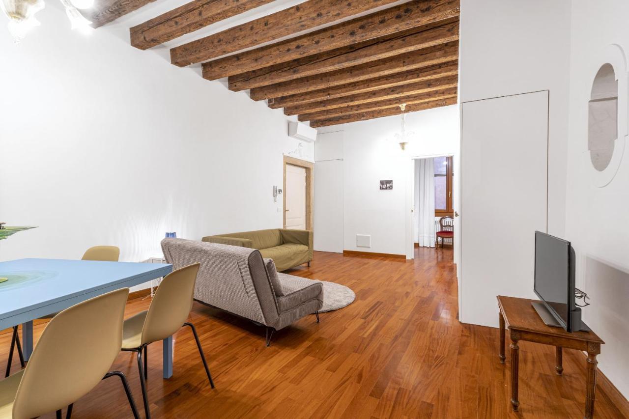 Ca' Della Commedia - San Marco By Wonderful Italy Apartman Velence Kültér fotó